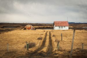 image-of-barn-far-away